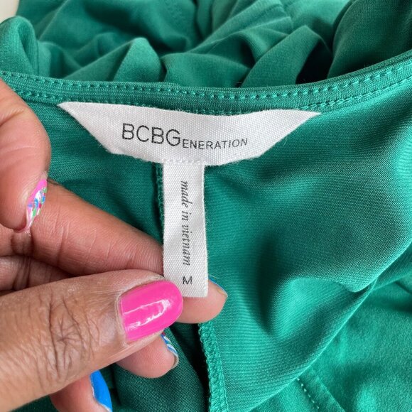 BCBGeneration Green Wrap Tie Ruffled V Neck 3/4 Sleeve Dress Sz Medium Occasion - Picture 7 of 9